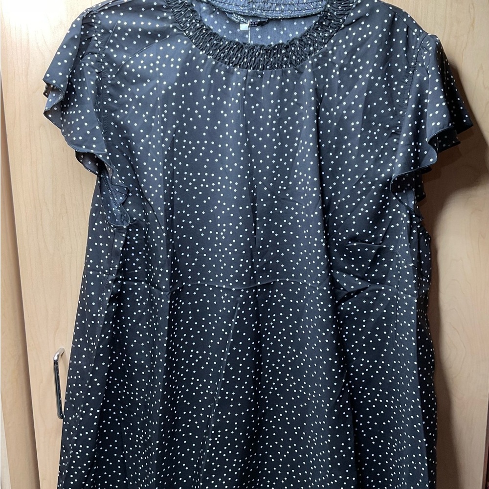 BloomChic Black and White Polka Dot Blouse 3X (22-24)